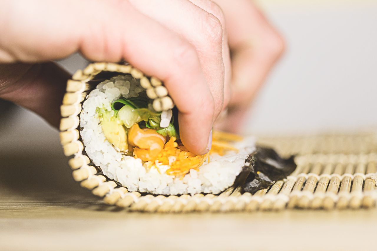 Jakie składniki są potrzebne, żeby zrobić sushi?
