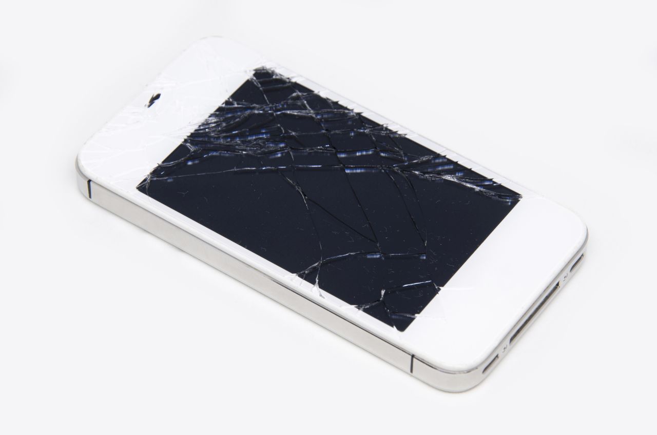 Jak chronić telefon przed mechanicznymi uszkodzeniami?